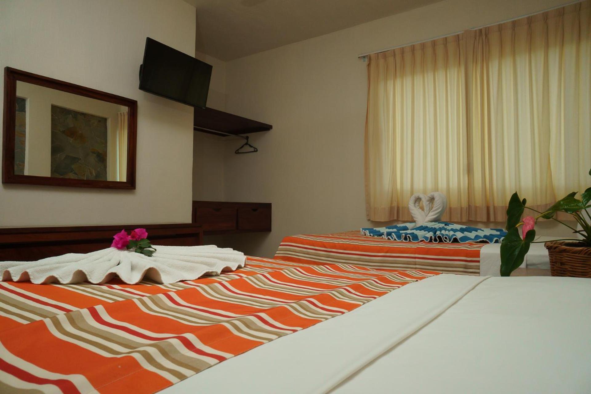 Aurora Hotel 3*