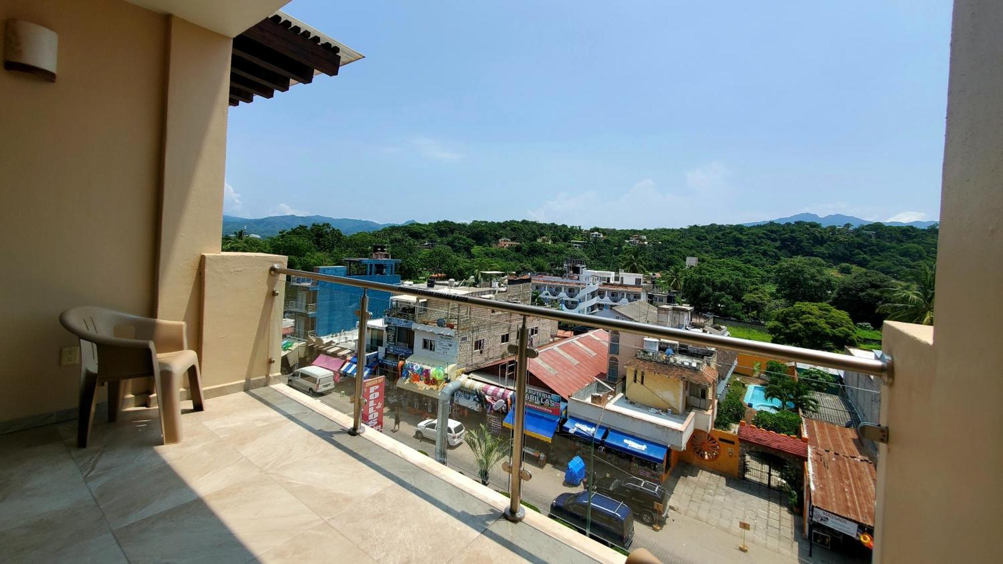 Aurora Rincón de Guayabitos